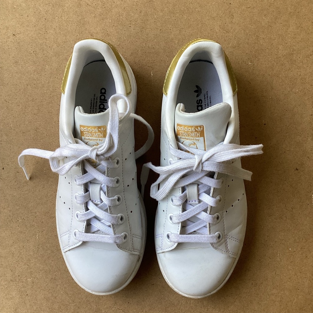 Adidas Stan Smith white with gold trim sneakers, size 5.5
